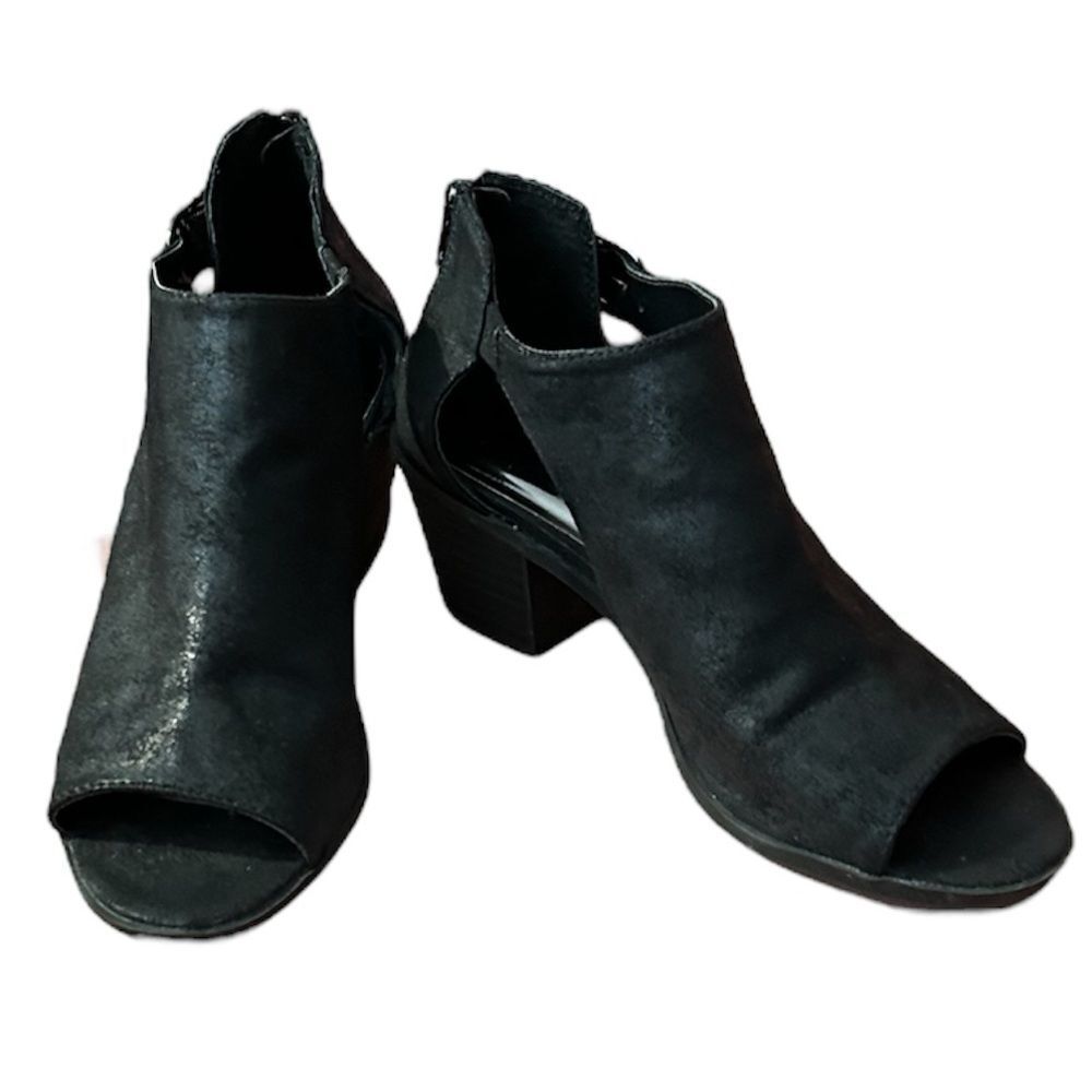 Carlos by Carlos Santana Della Gray Open Toe Silver Buckle Ankle Bootie Size 6.5